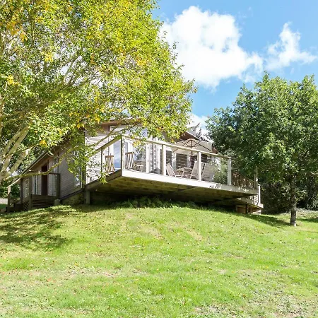 4 Lake View Holiday home *